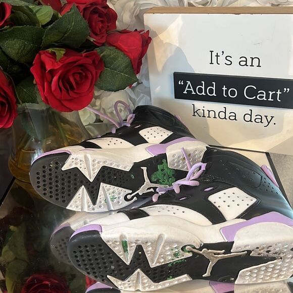 BOYS NIKE Sneakers - Picture 5 of 6